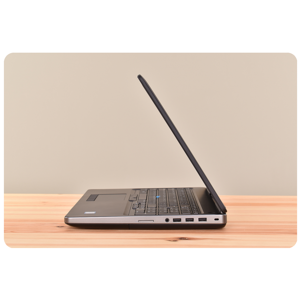 DELL Precision 7520 i7-7920HQ/32GB/512GB NVME+1TB 2,5"/Radeon WX 4150/W11Pro/15,6" FHD - 17551