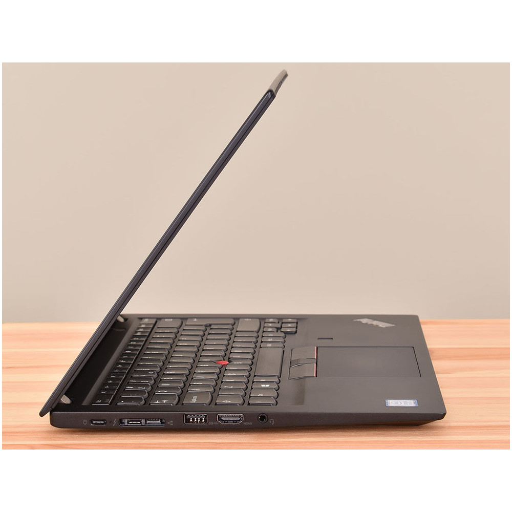 Lenovo ThinkPad T490s 14